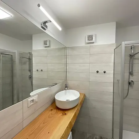 Lägenhet Ambrogio'S New Navigli Apartment *
