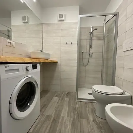 Lägenhet Ambrogio'S New Navigli Apartment *