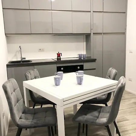 Lägenhet Ambrogio'S New Navigli Apartment